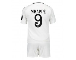 Real Madrid Kylian Mbappe #9 Replika Babytøj Hjemmebanesæt Børn 2024-25 Kortærmet (+ Korte bukser)